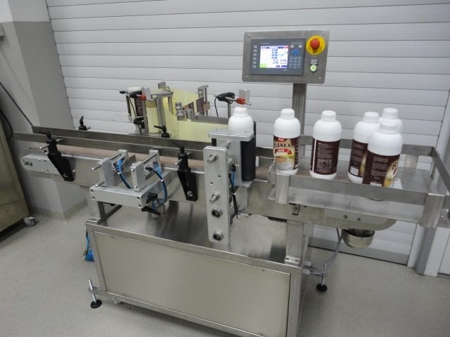 Packaging Machinery OEM Uses Vision570™ and Vision560™